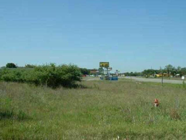 11809 US Hwy 290W