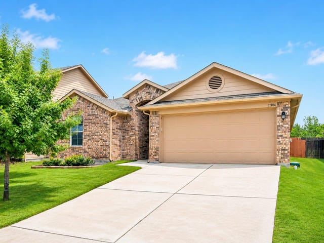 11904 Jamie DR