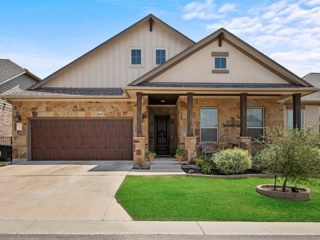 120 Village Oak Dr