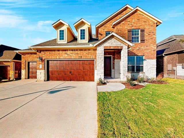 1202 Knowles DR