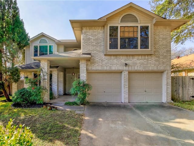 1207 Faircrest Dr