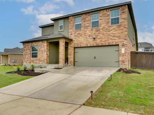 1208 Sweetspire St