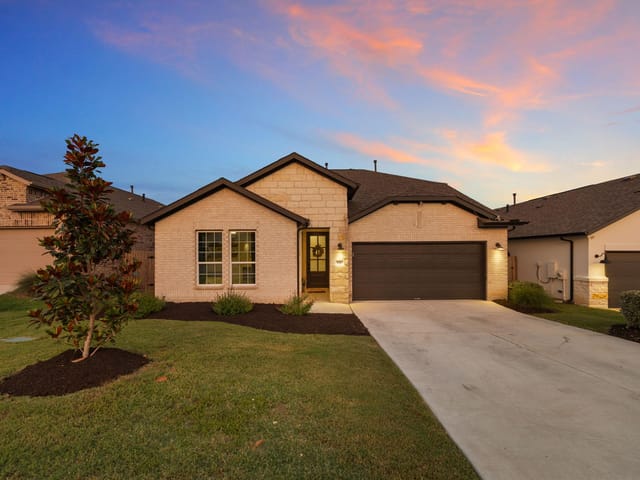 121 Beryl WAY