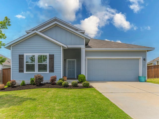 121 Mountain Sage Loop
