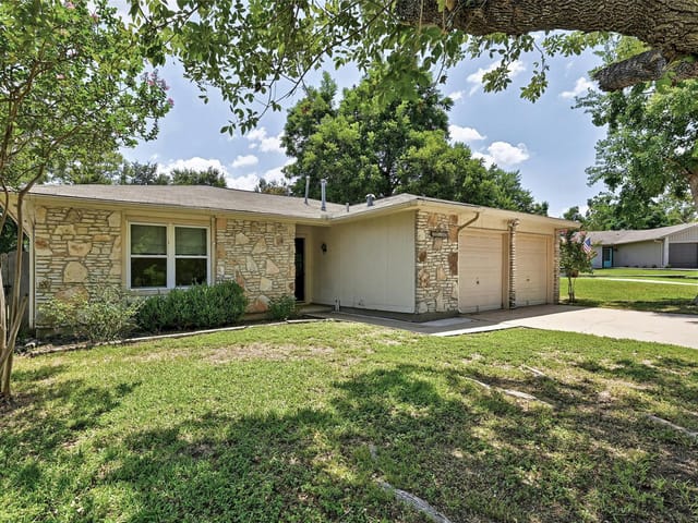 12107 Mill Holw