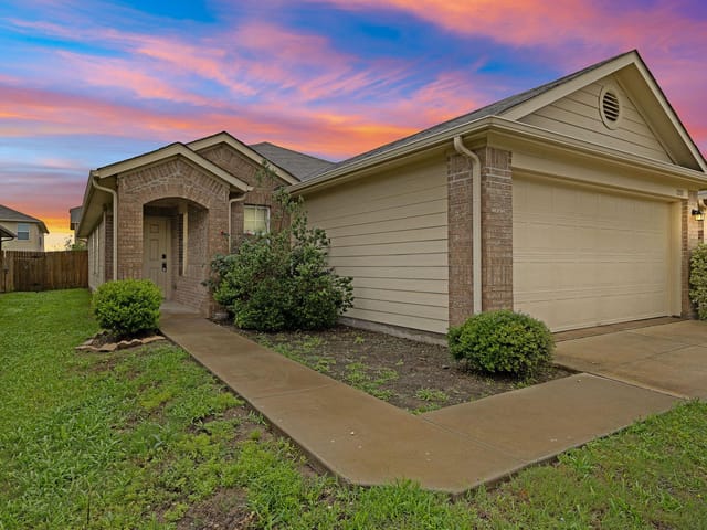 12111 Stoneridge Gap Ln