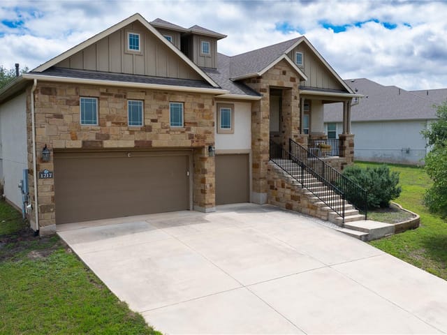1217 Winding Way DR