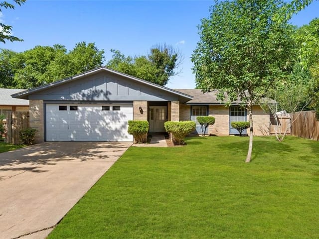 12204 Double Tree Ln