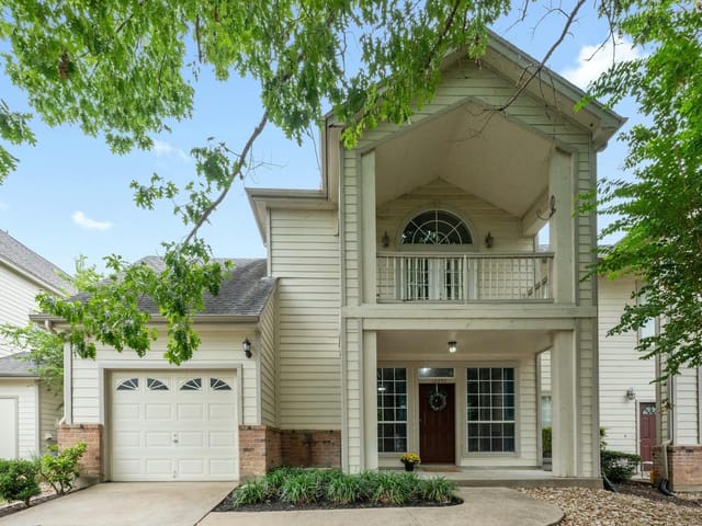 12253 Abbey Glen Ln Unit #D