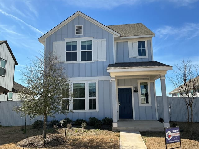 123 Bluestem Dr
