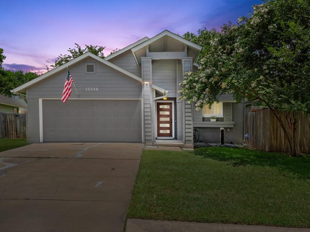 12338 Thompkins Dr