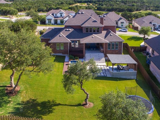 124 Drennan Ln