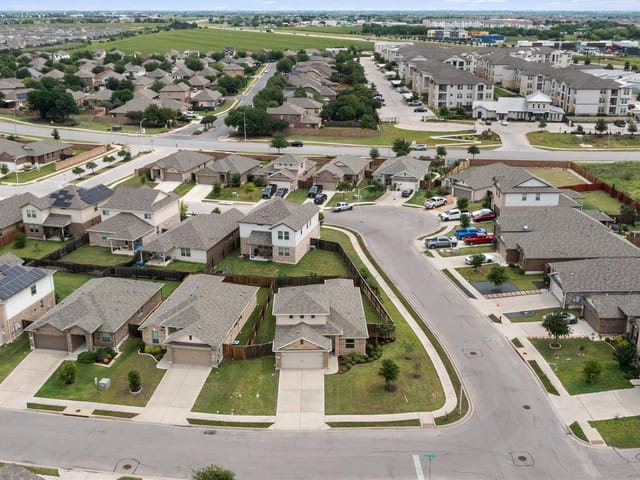 12410 Amber Lynn PATH