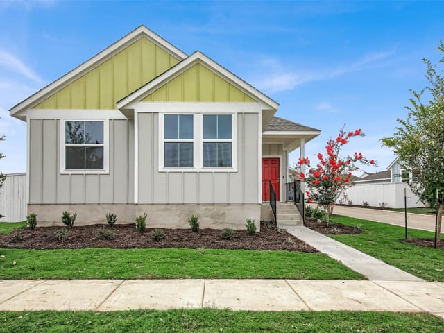 126 Huckleberry LN