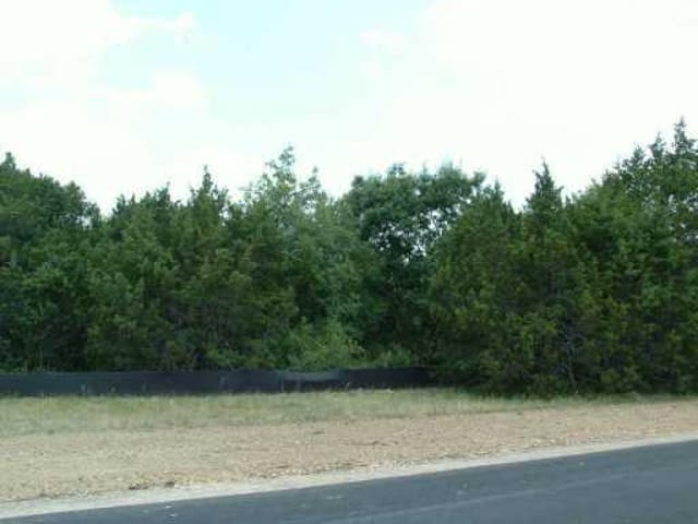 126 Stable Oaks DR
