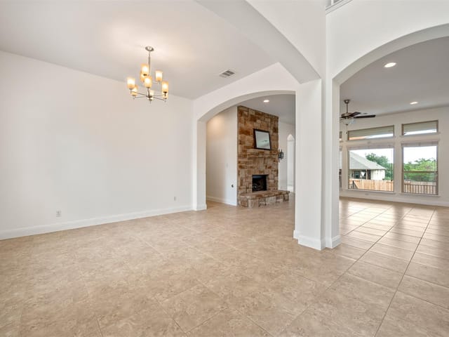 128 Swallowtail Dr