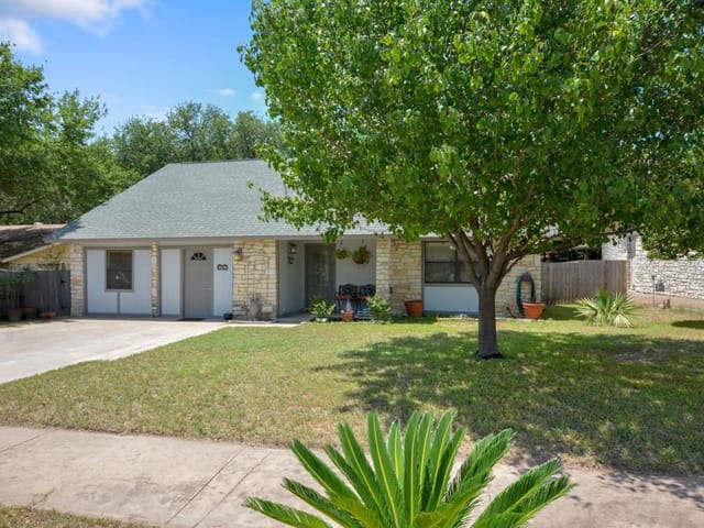12800 Lamppost Ln