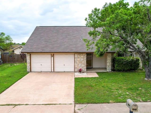 13010 Lamplight Village Ave