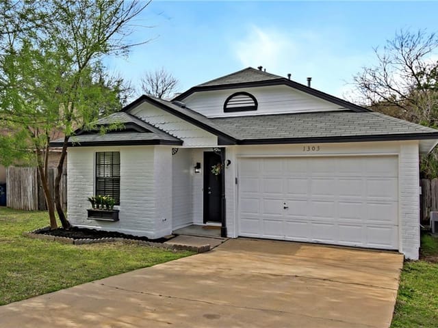 1303 Dominique Dr
