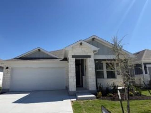 131 Holmby Dr