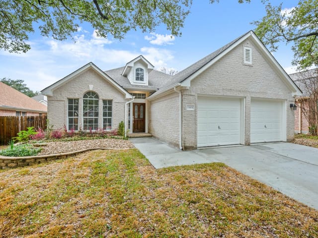 13404 Anarosa Loop