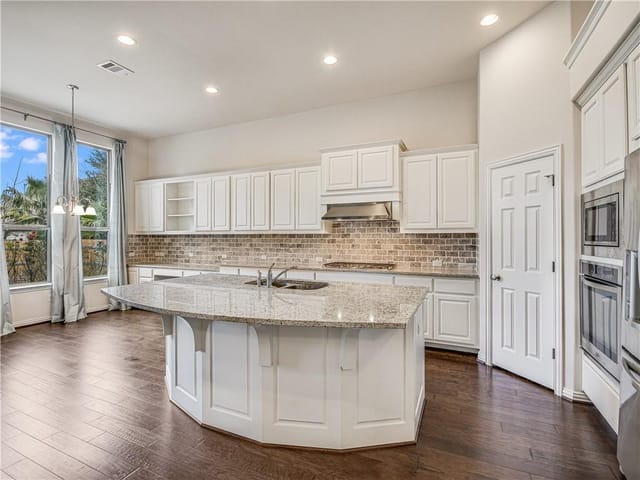 13475 Mesa Verde Dr