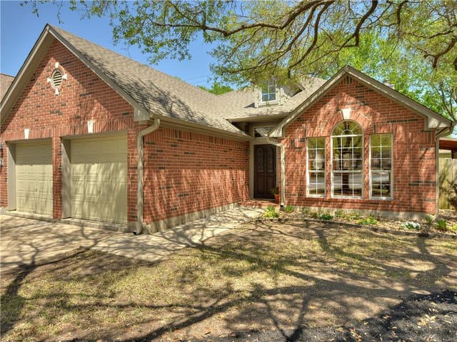 13501 Anarosa Loop
