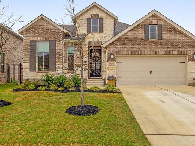 136 Lenera Dr