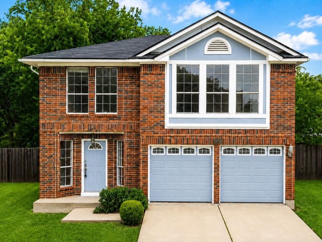 13701 Cambourne DR