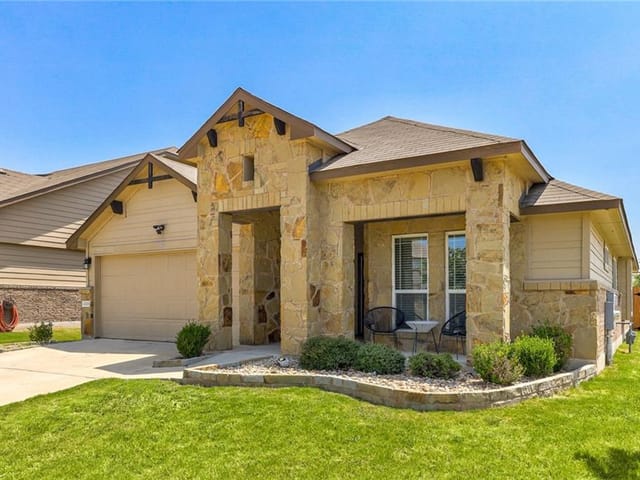 13701 Harrisglenn Dr