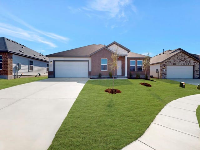 13701 Warnock TRL