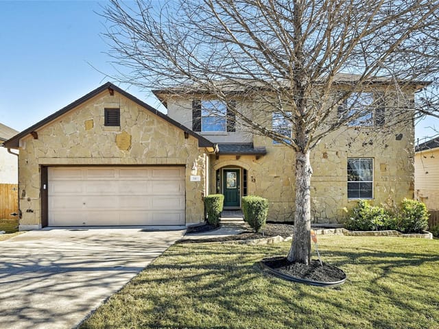 140 Manchester Ln
