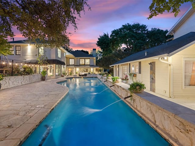 1411 W 10th St - front exterior - Luxury home in Division Z, Austin, TX