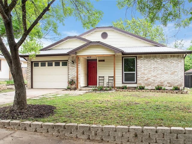 1414 Baronets Trl