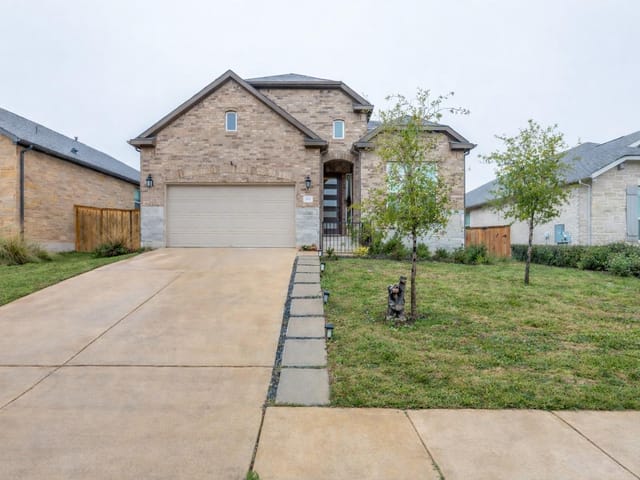 142 Milam Creek Dr