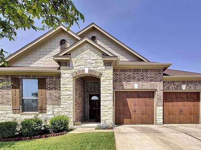 14300 Lake Victor DR