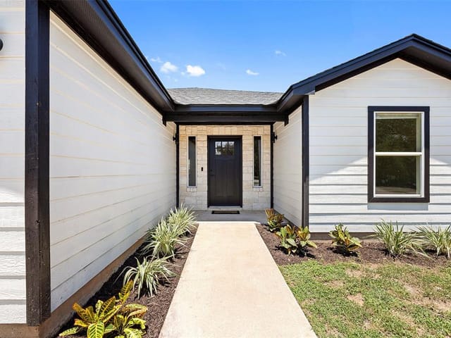 14405 Tuscola Cir