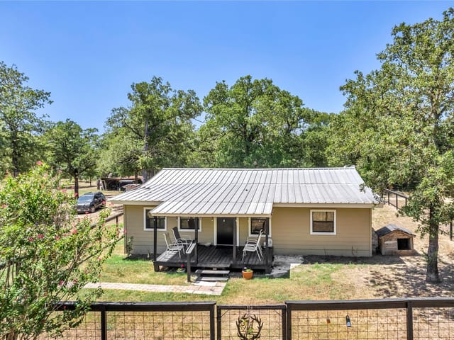 148 Milam Ln