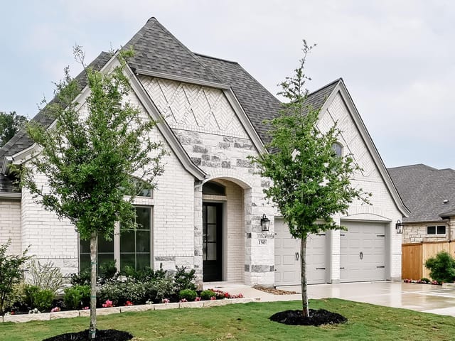 150 Lily Pad LN