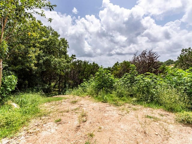 15005 Dexler Dr