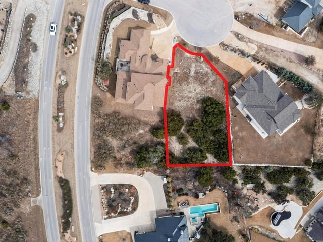 1505 Chalk Bluff Ct