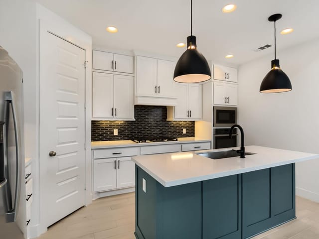1505 Seeger DR