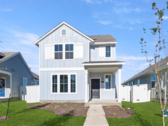 153 Daylily Dr