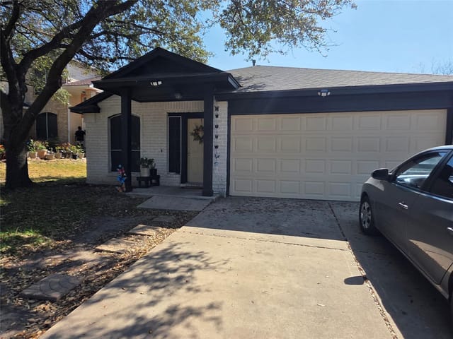 15308 Sarahs Creek Dr