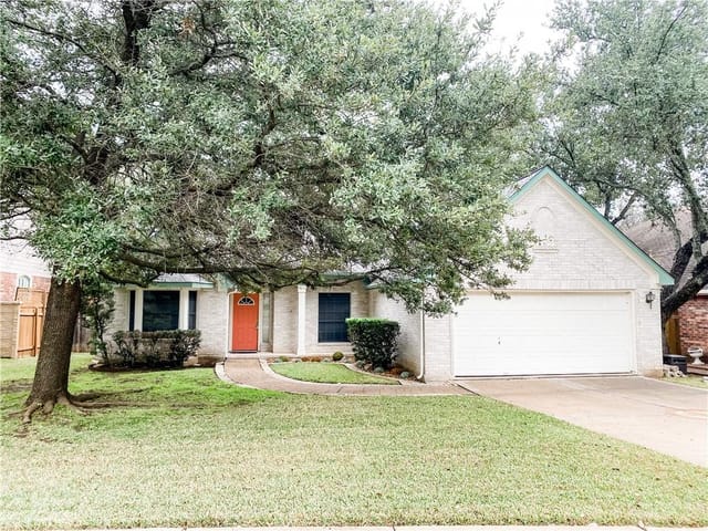 15831 W Dorman Dr