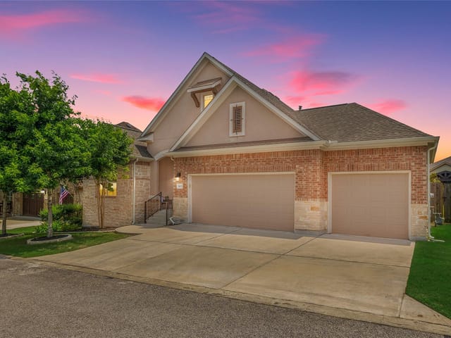 1603 Cool Spring Way