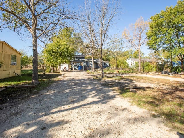 162 Mendoza Ln Ln