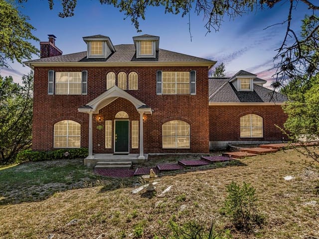16214 Crystal Hills Dr