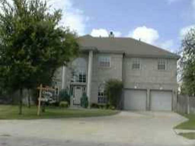 16400 PARALEE CV