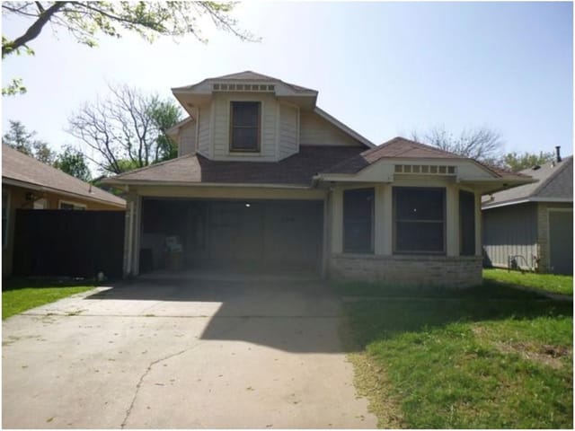 16727 Village Oak Loop
